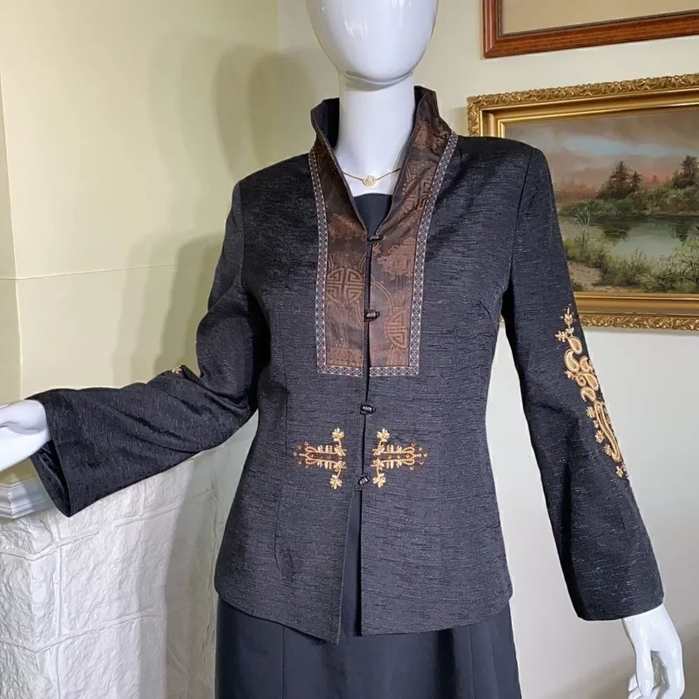 OCHI Vancouver Modern Classic Embroidered Cocktail Jacket - Picture 3 of 16